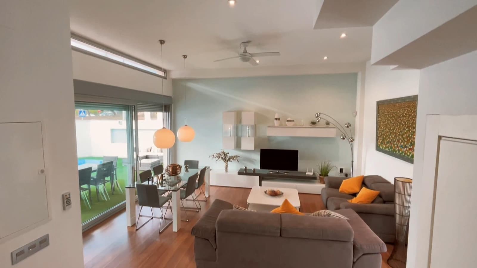 3 makuuhuone Huvila myytävänä paikassa Pilar de la Horadada mukana uima-altaan - 590 000 € (Ref: 8048507)