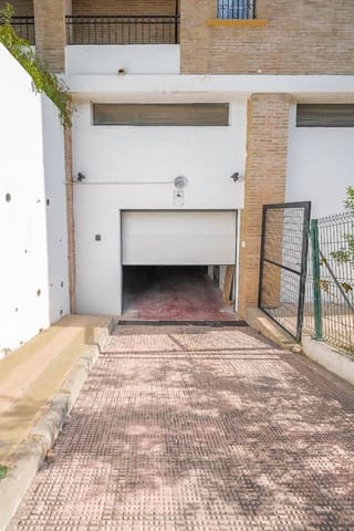 Garage for rent in Villamartin, Orihuela - € 200 (Ref: 8116937)