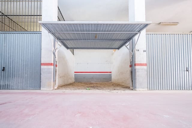 Garage for rent in Villamartin, Orihuela - € 200 (Ref: 8116937)