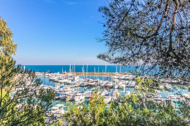 3 quarto Moradia para venda em Las Colinas Golf, Orihuela com piscina garagem - 1 210 000 € (Ref: 8158234)