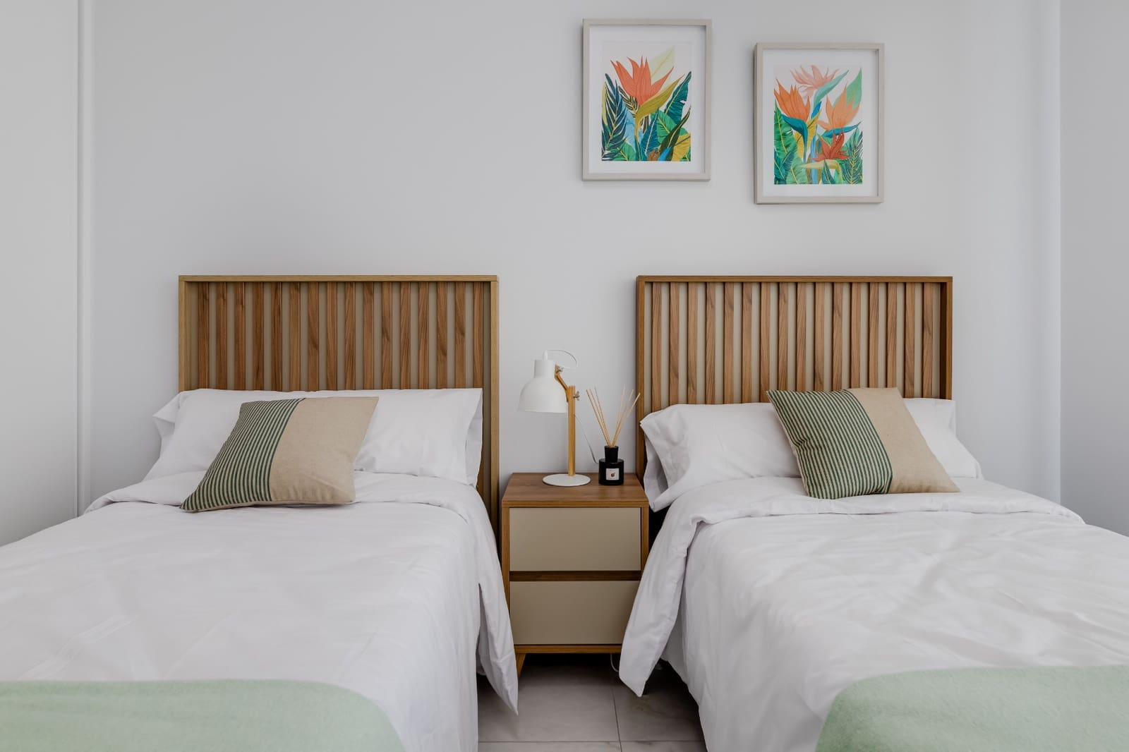 2 Zimmer Apartment zu verkaufen in Guardamar del Segura mit Pool Garage - 255.000 € (Ref: 8221232)