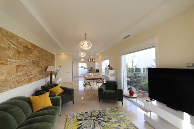 5 camera da letto Villa in vendita in La Zenia, Orihuela con piscina garage - 1.500.000 € (Rif: 8240317)