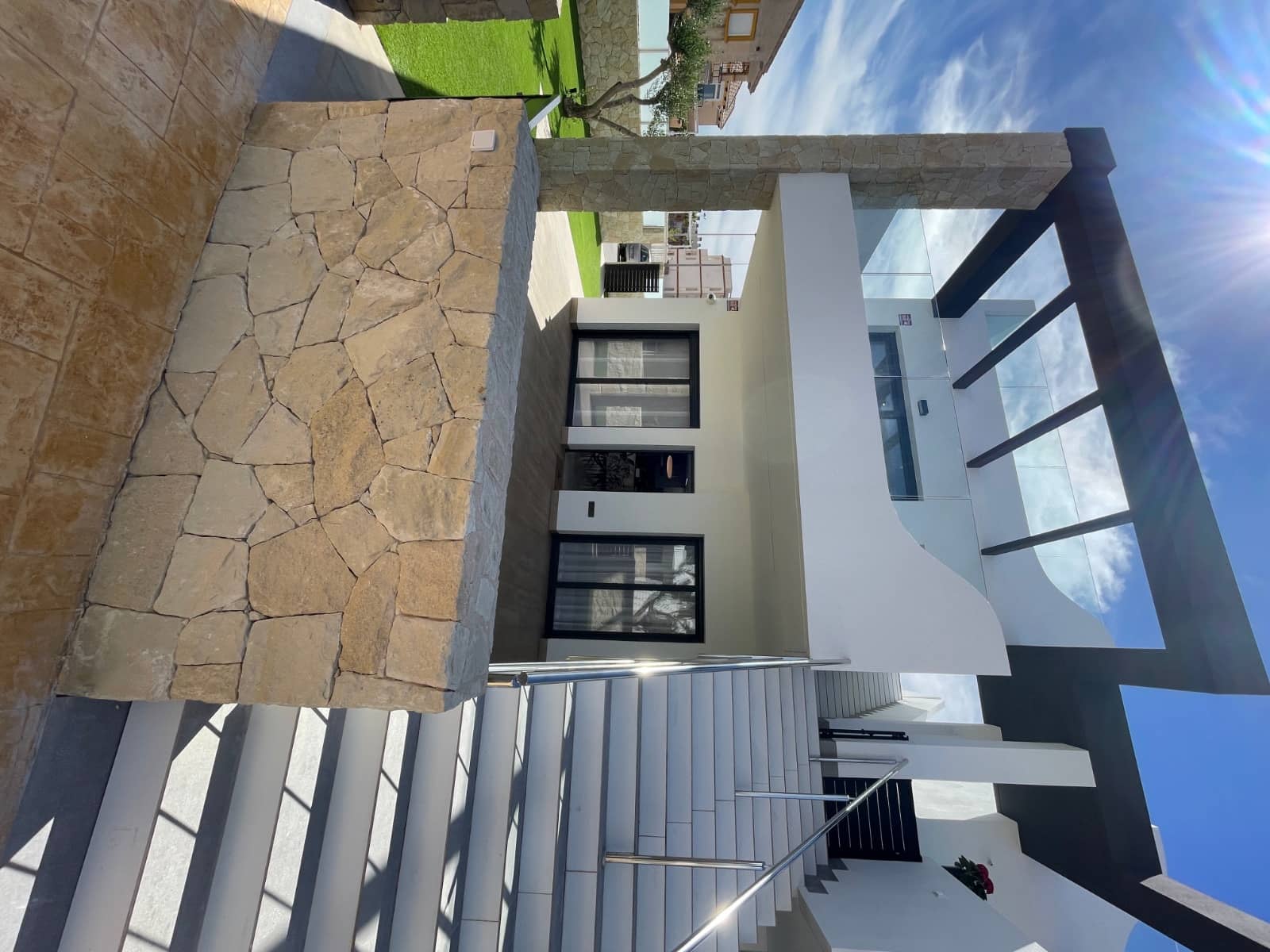 Casa de 3 habitaciones en Villamartin en venta con piscina - 355.000 € (Ref: 8296990)