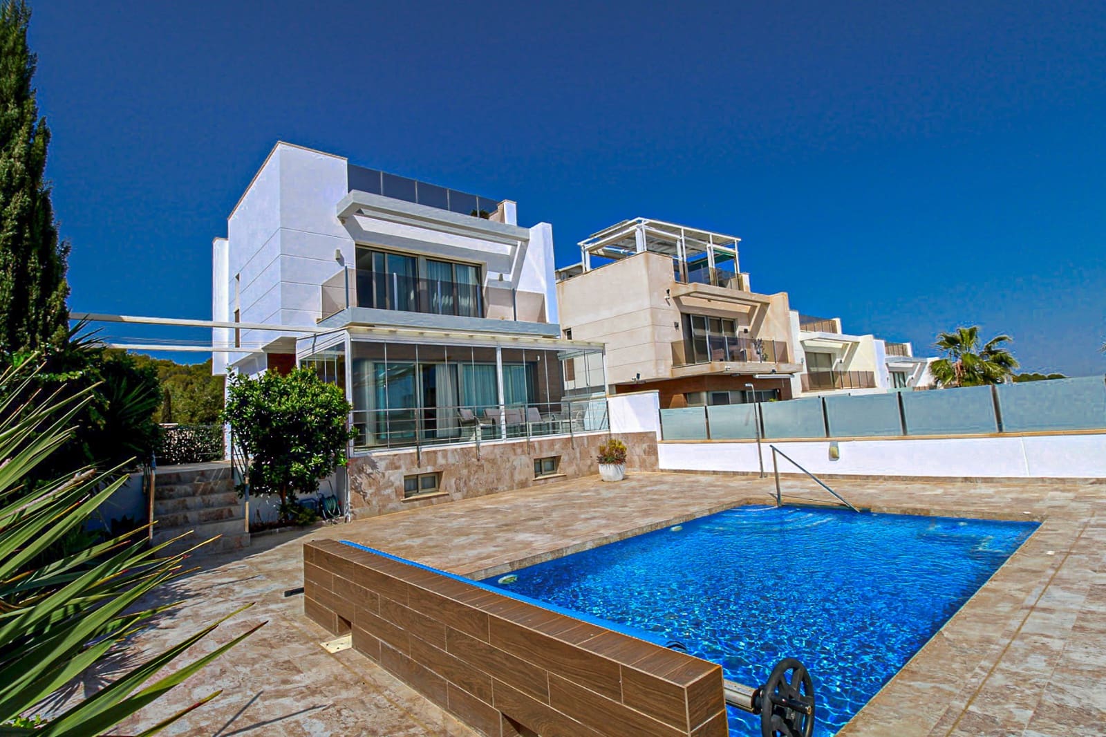 5 bedroom Villa for sale in San Miguel de Salinas with pool - € 586,000 (Ref: 8310041)