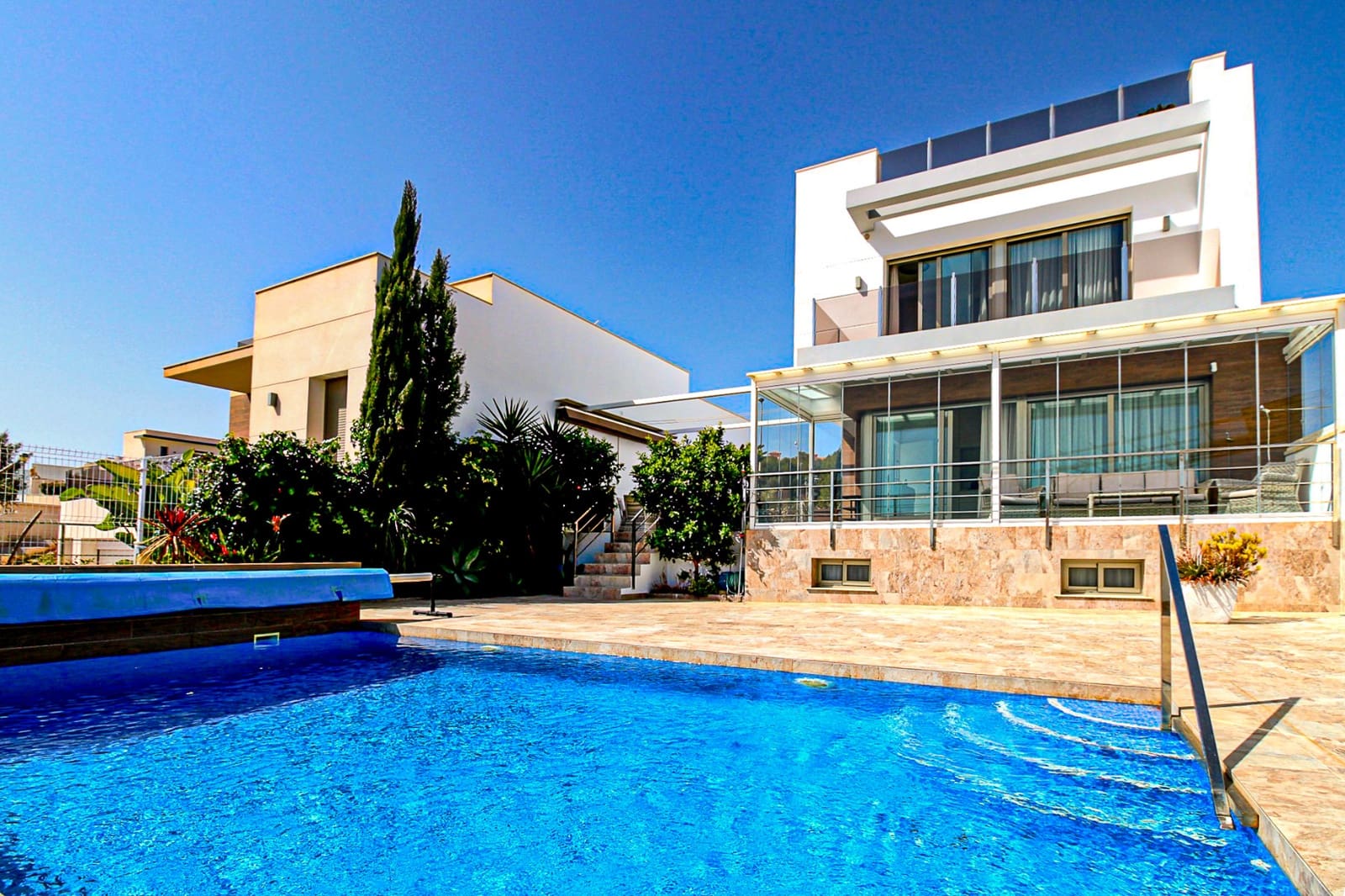 5 bedroom Villa for sale in San Miguel de Salinas with pool - € 586,000 (Ref: 8310041)