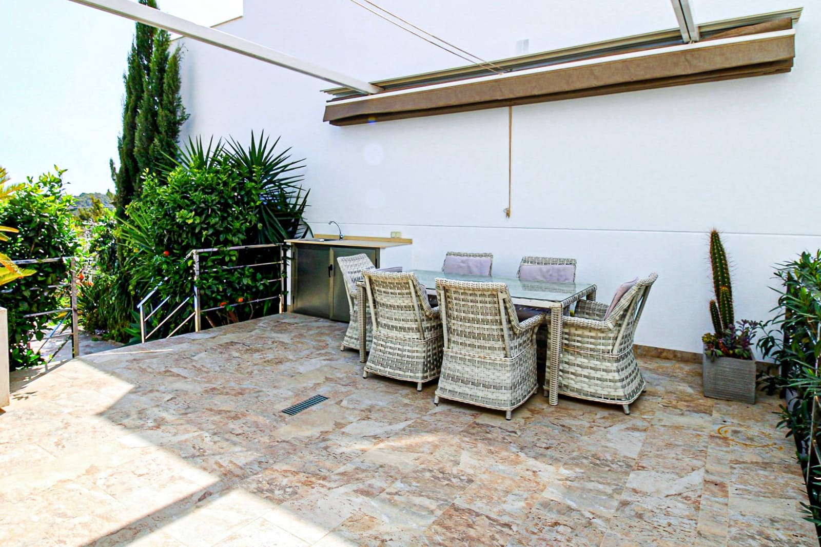 5 bedroom Villa for sale in San Miguel de Salinas with pool - € 586,000 (Ref: 8310041)