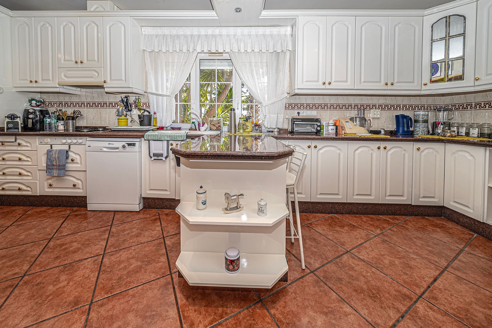 3 bedroom Villa for sale in Cabo Roig with pool garage - € 1,690,000 (Ref: 8408841)