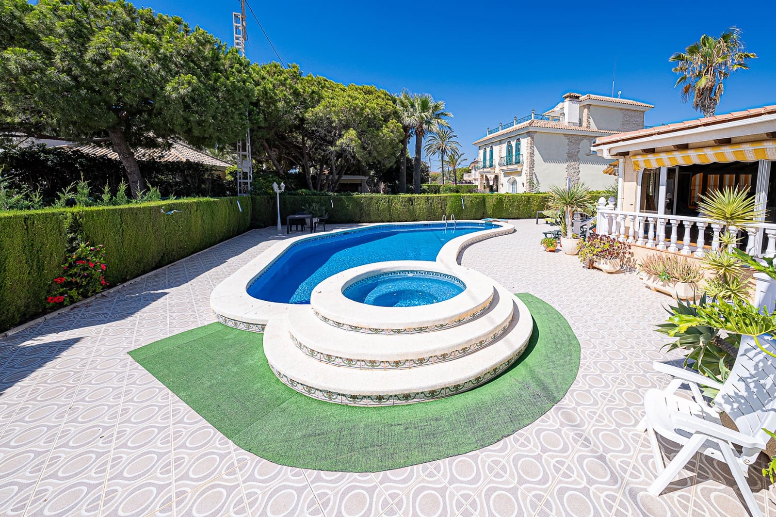 3 bedroom Villa for sale in Cabo Roig with pool garage - € 1,690,000 (Ref: 8408841)