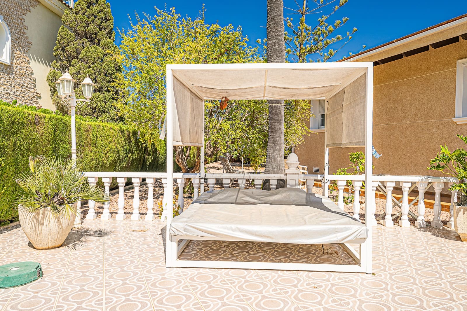 3 bedroom Villa for sale in Cabo Roig with pool garage - € 1,690,000 (Ref: 8408841)