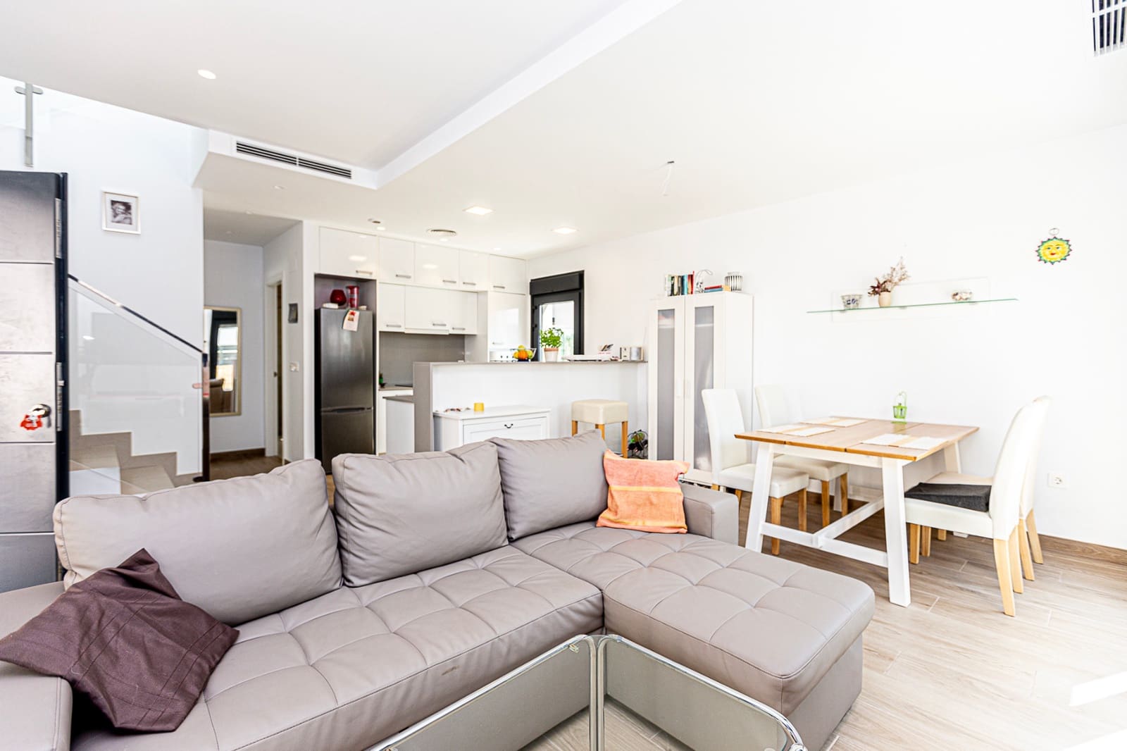 3 bedroom Villa for sale in Dona Pepa with pool - € 405,000 (Ref: 8425577)