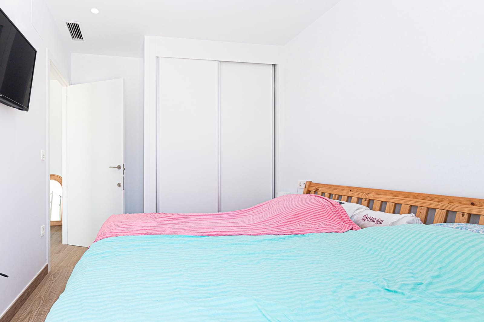 3 bedroom Villa for sale in Dona Pepa with pool - € 405,000 (Ref: 8425577)