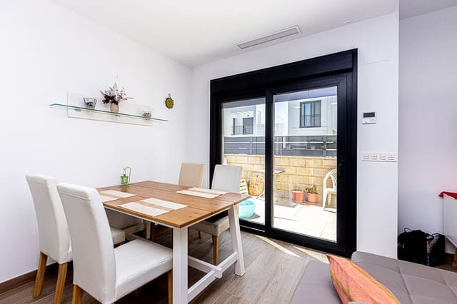 3 soveværelse Villa til salg i Doña Pepa, Rojales med swimmingpool - € 405.000 (Ref: 8425577)