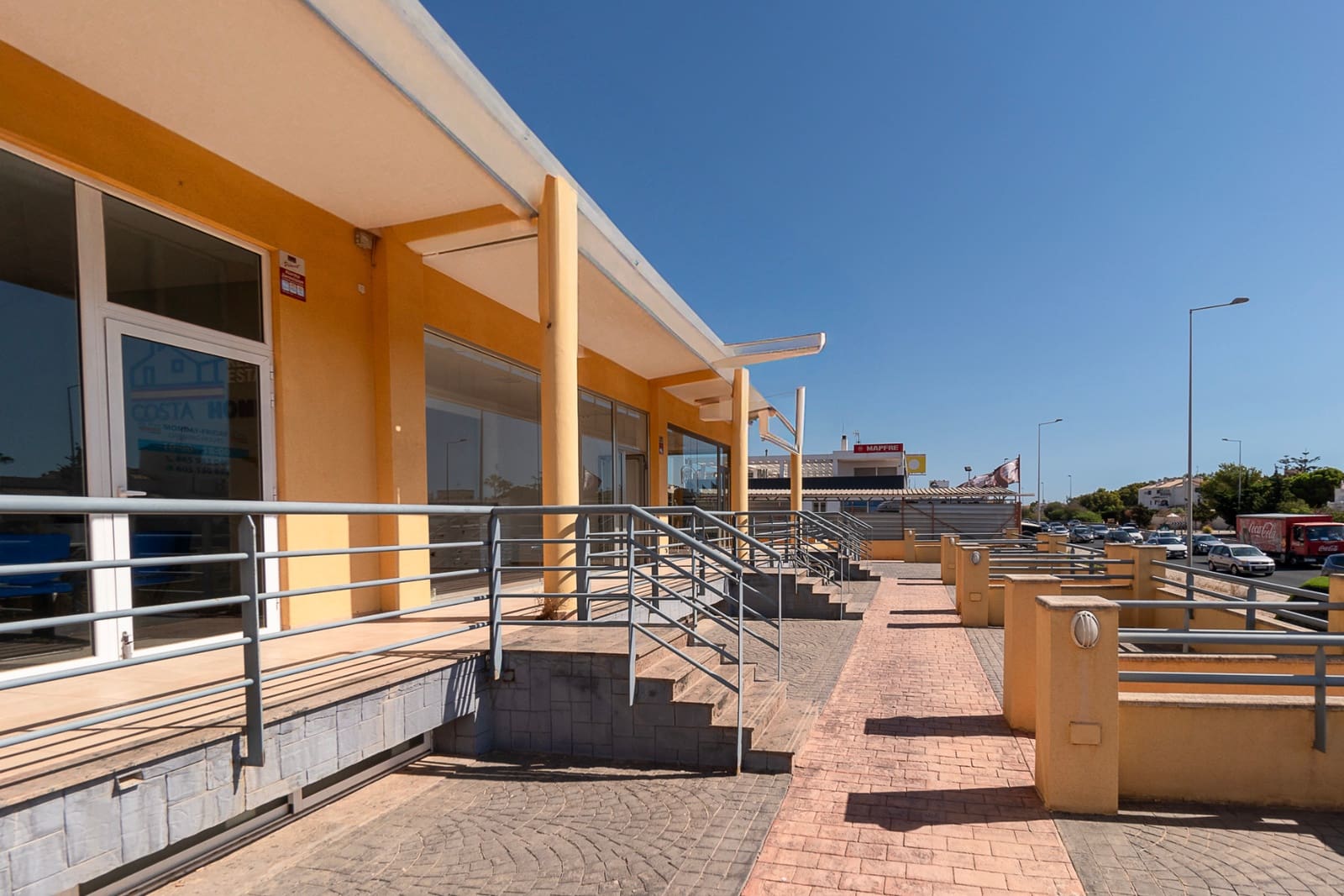 Komercyjne do wynajęcia w La Zenia - 1 800 € (Ref: 8428074)