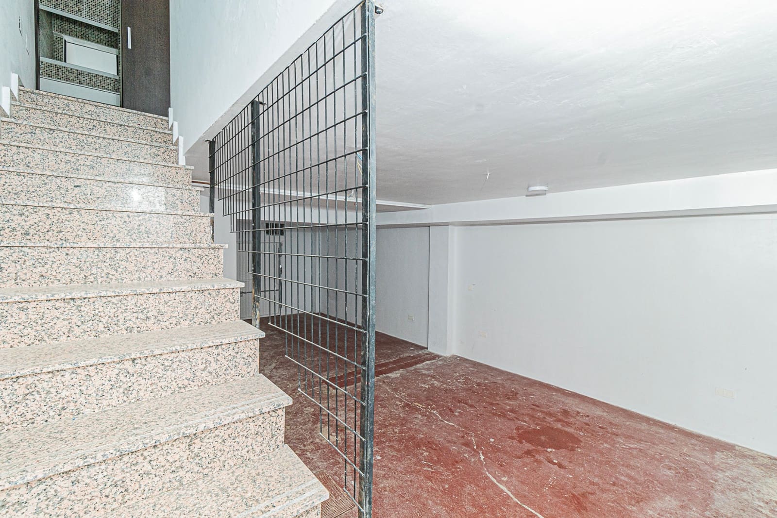 Komercyjne do wynajęcia w La Zenia - 1 800 € (Ref: 8428074)