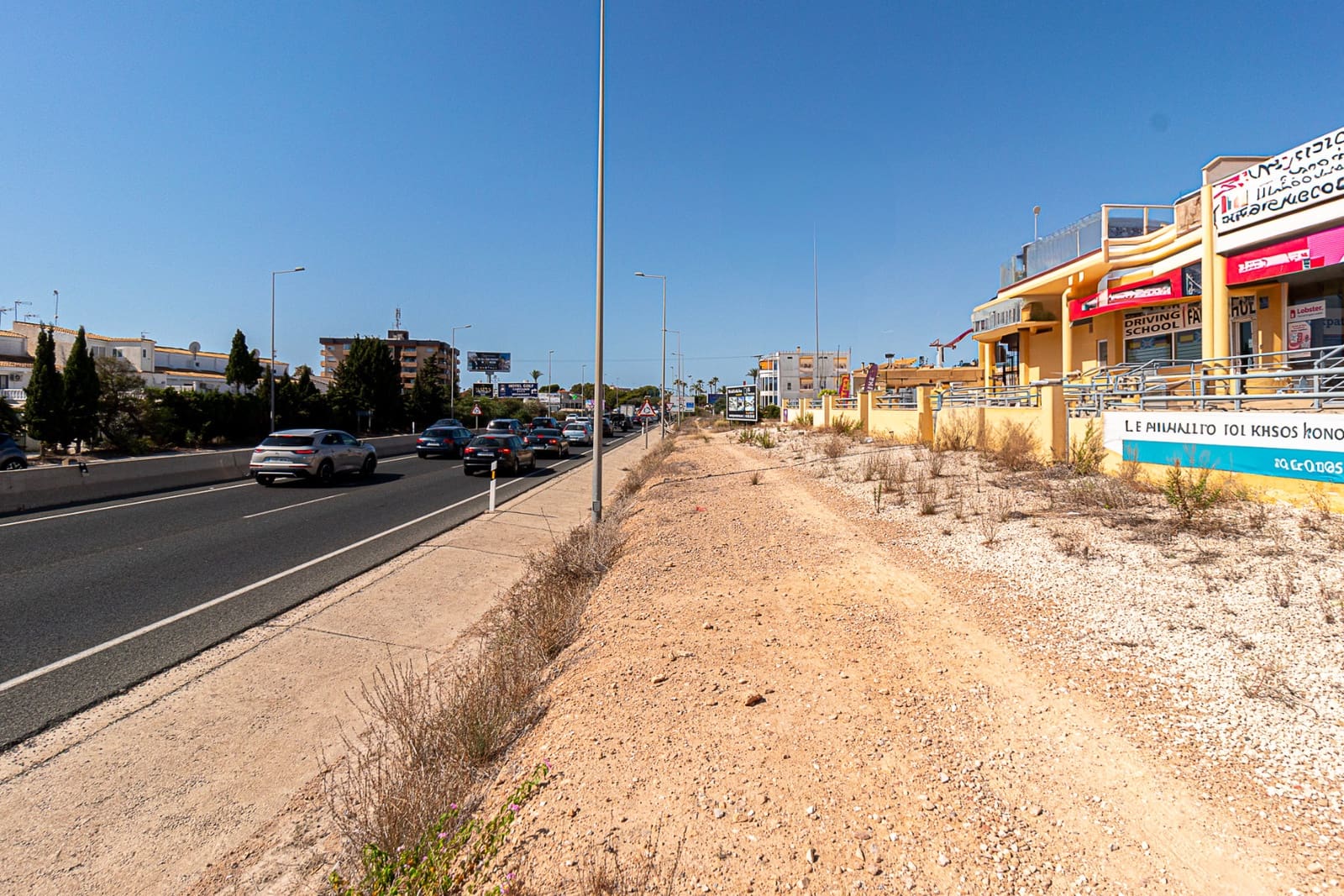 Komercyjne do wynajęcia w La Zenia - 1 800 € (Ref: 8428074)