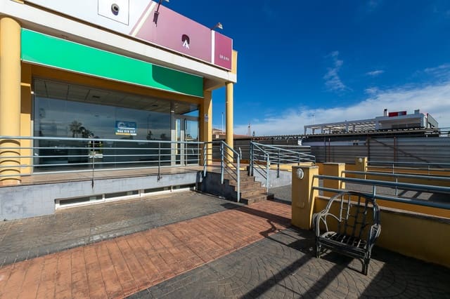 Erhverv til leje i La Zenia, Orihuela - € 1.800 (Ref: 8428074)