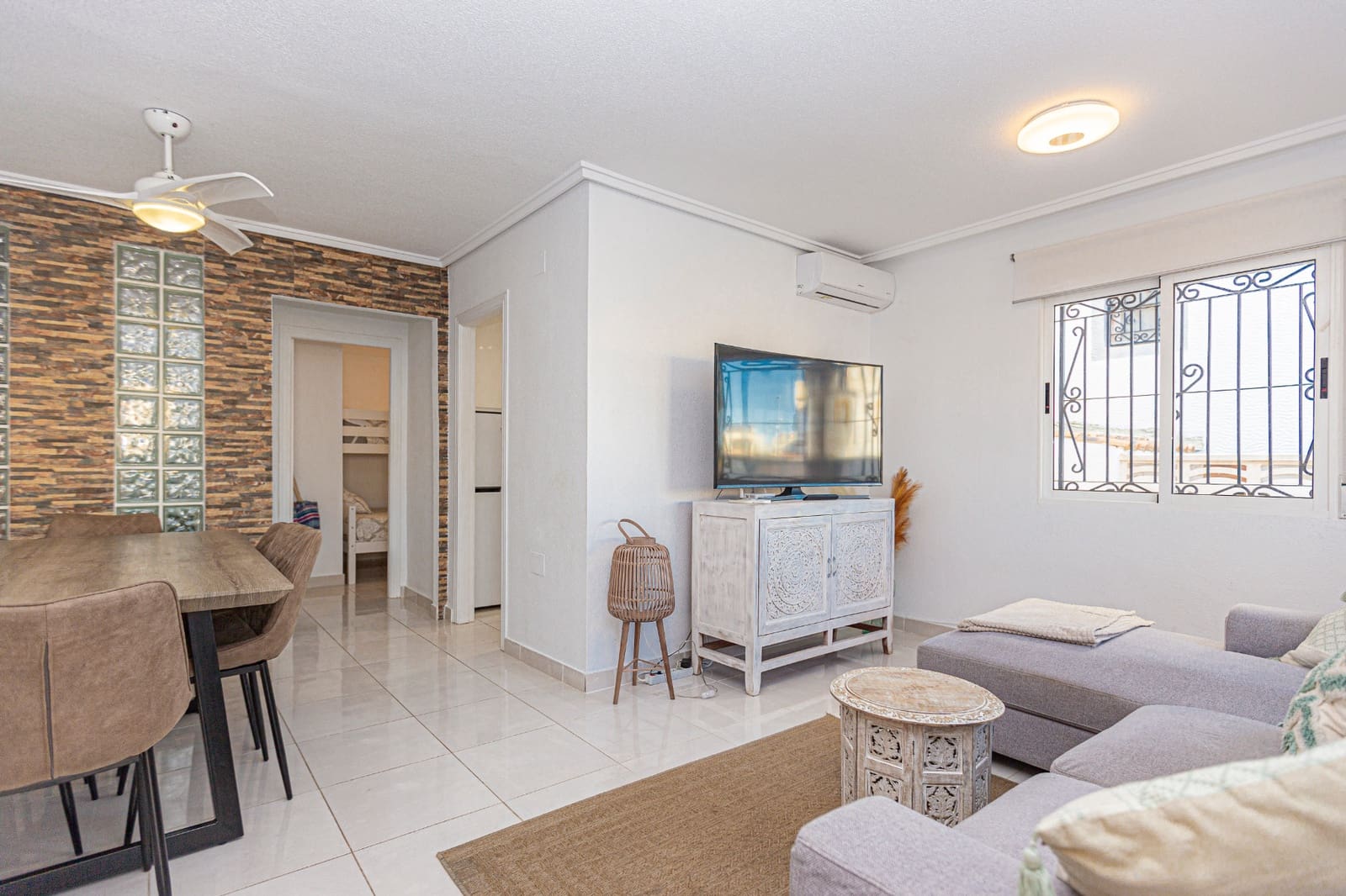 3 bedroom Townhouse for rent in Los Balcones with pool - € 1,300 (Ref: 8555139)