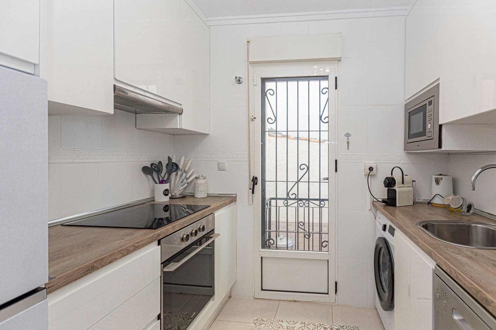 3 bedroom Townhouse for rent in Los Balcones with pool - € 1,300 (Ref: 8555139)