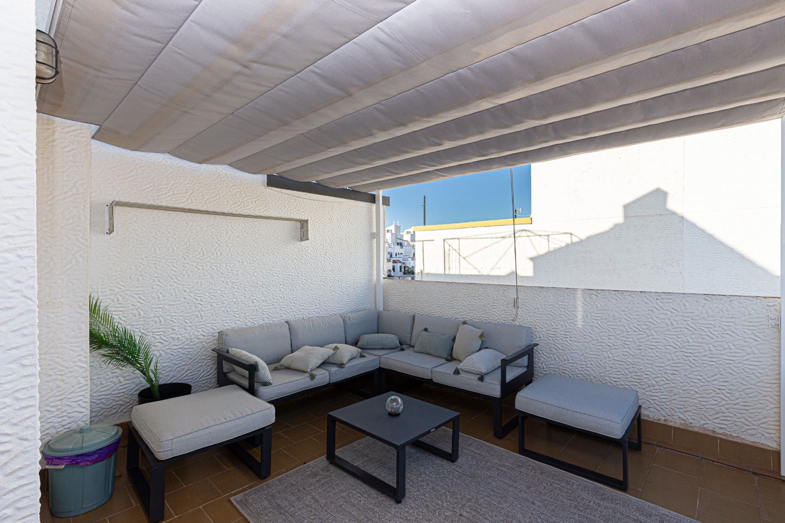 3 bedroom Townhouse for rent in Los Balcones with pool - € 1,300 (Ref: 8555139)