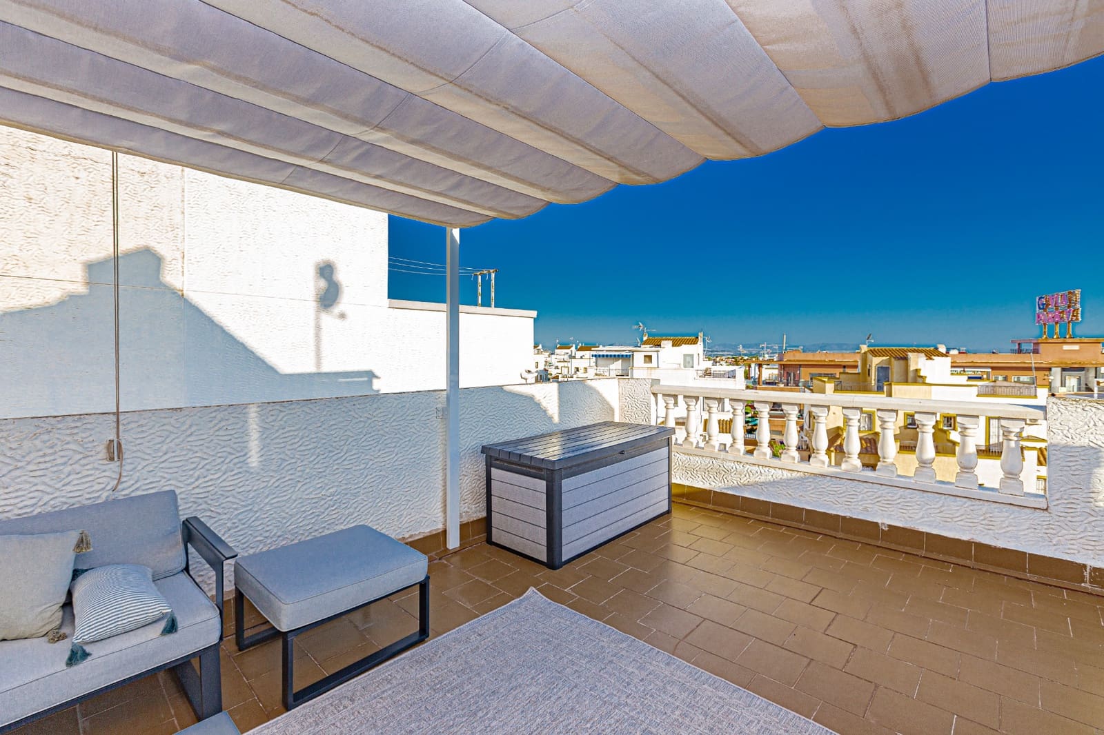3 bedroom Townhouse for rent in Los Balcones with pool - € 1,300 (Ref: 8555139)