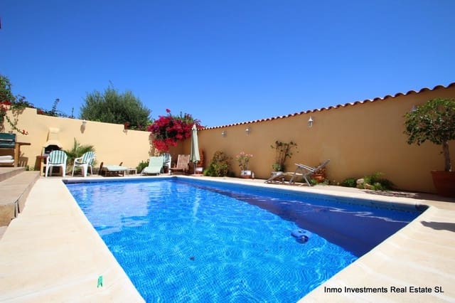 4 Zimmer Villa zu verkaufen in Villamartin, Orihuela mit Pool - 345.000 € (Ref: 8567105)