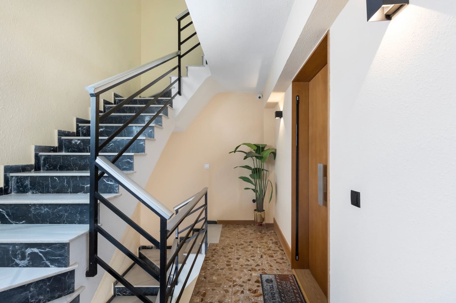 2 soverom Penthouse til salgs i Torrevieja - € 365 000 (Ref: 8581024)