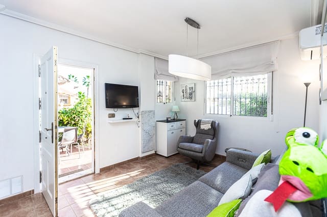 3 soverom Rekkehus til salgs i Playa Flamenca, Orihuela med svømmebasseng - € 215 000 (Ref: 8595754)