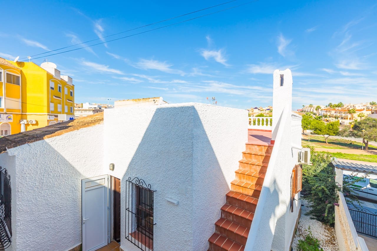 2 makuuhuone Huvila myytävänä paikassa Villamartin - 169 000 € (Ref: 8639915)