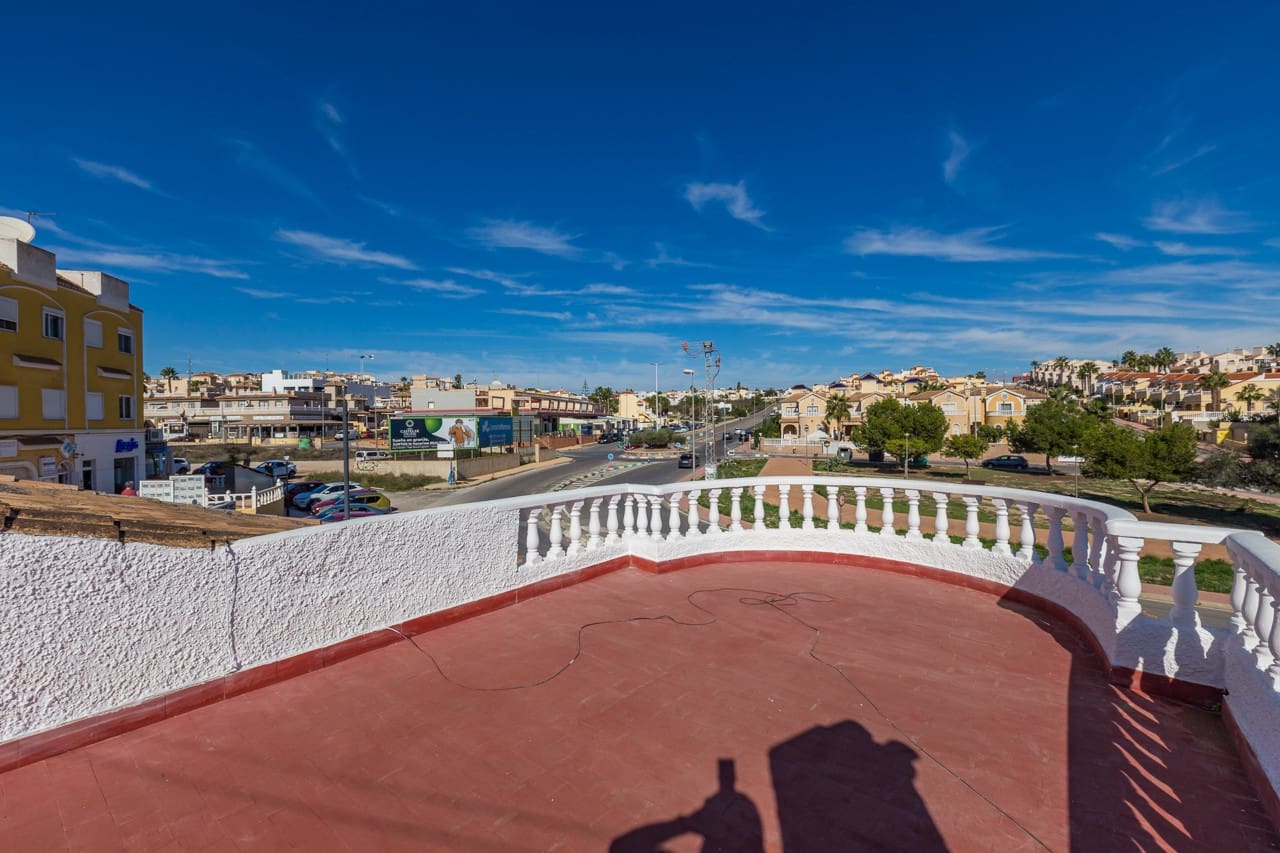 2 makuuhuone Huvila myytävänä paikassa Villamartin - 169 000 € (Ref: 8639915)