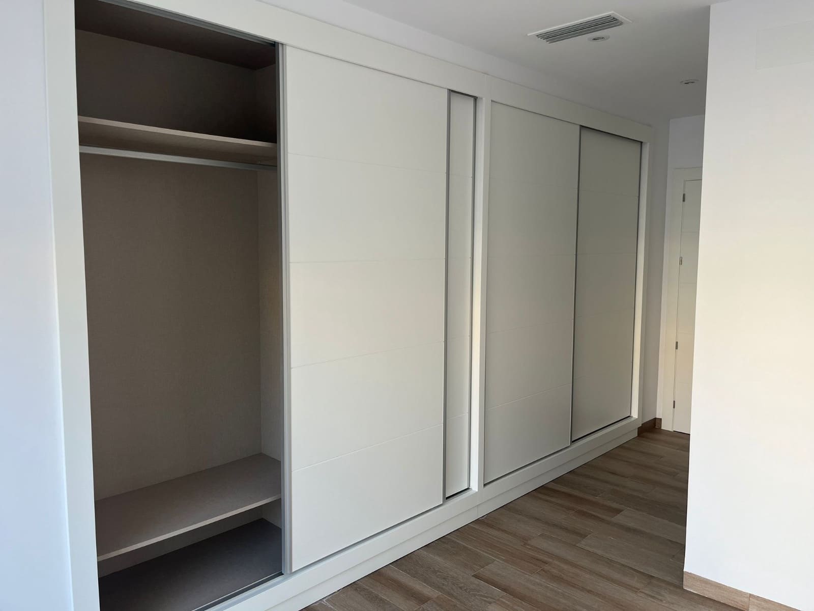 2 soveværelse Semi-Rækkehus til salg i San Javier med swimmingpool - € 275.000 (Ref: 8699159)