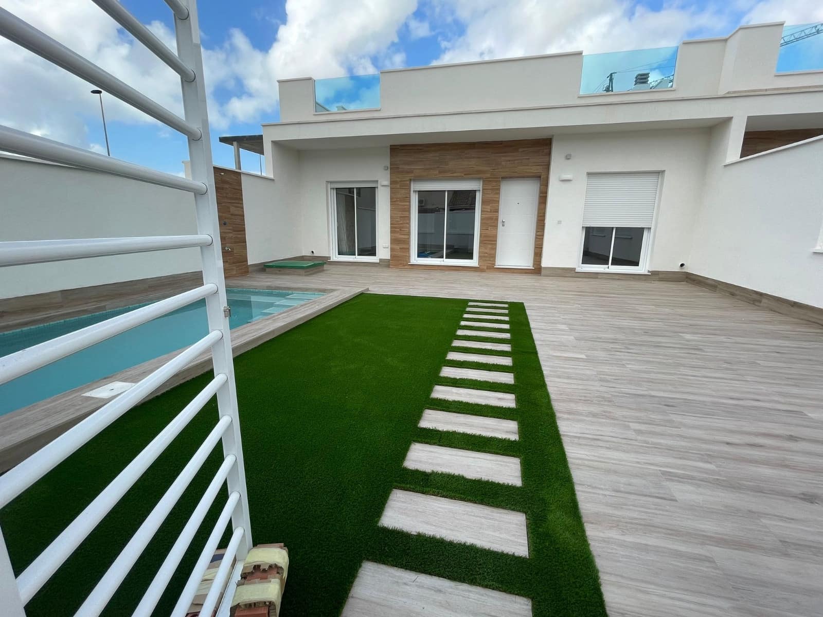 2 soveværelse Semi-Rækkehus til salg i San Javier med swimmingpool - € 275.000 (Ref: 8699159)