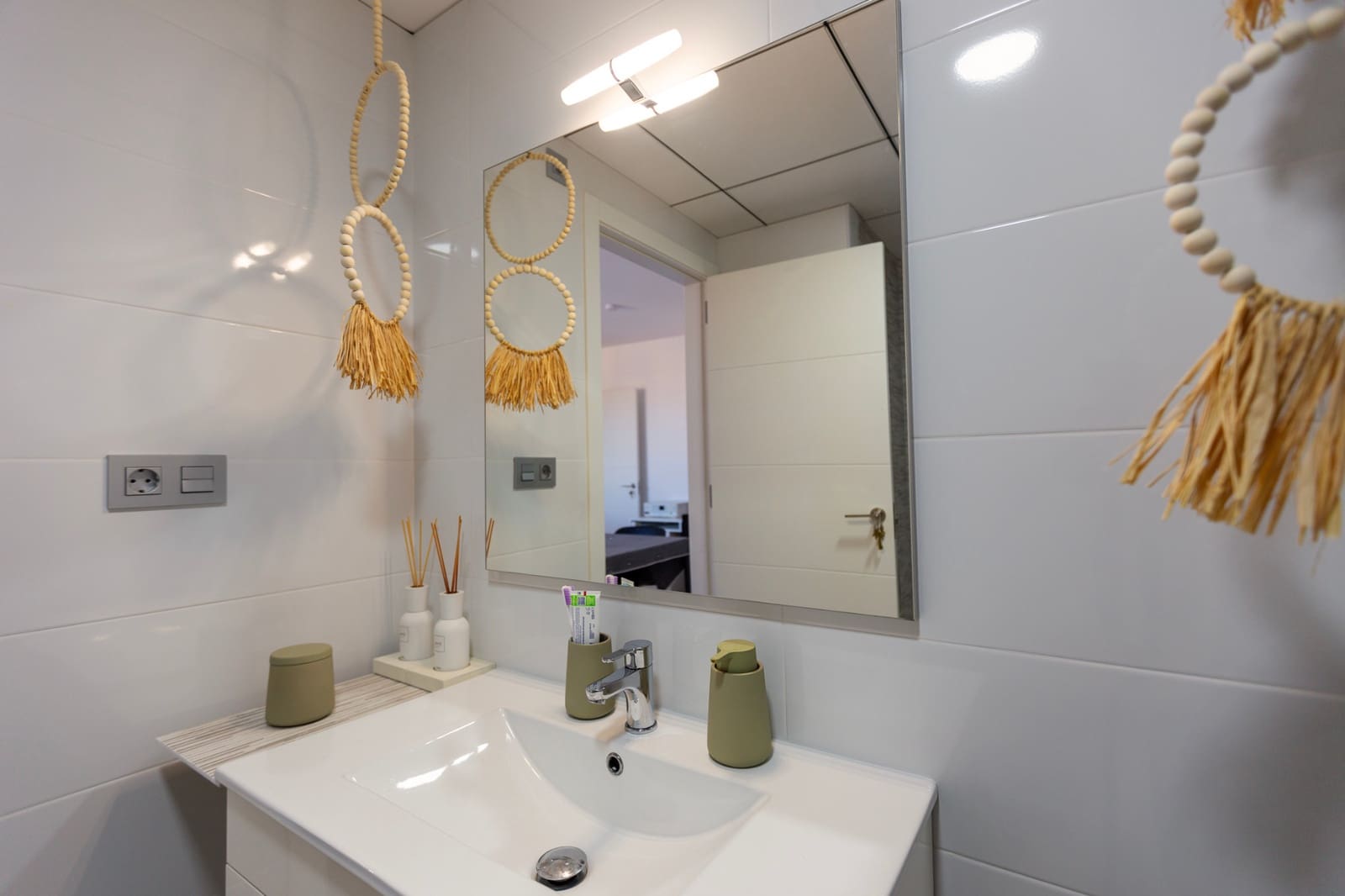 2 bedroom Apartment for sale in Villamartin with pool - € 299,000 (Ref: 8718511)