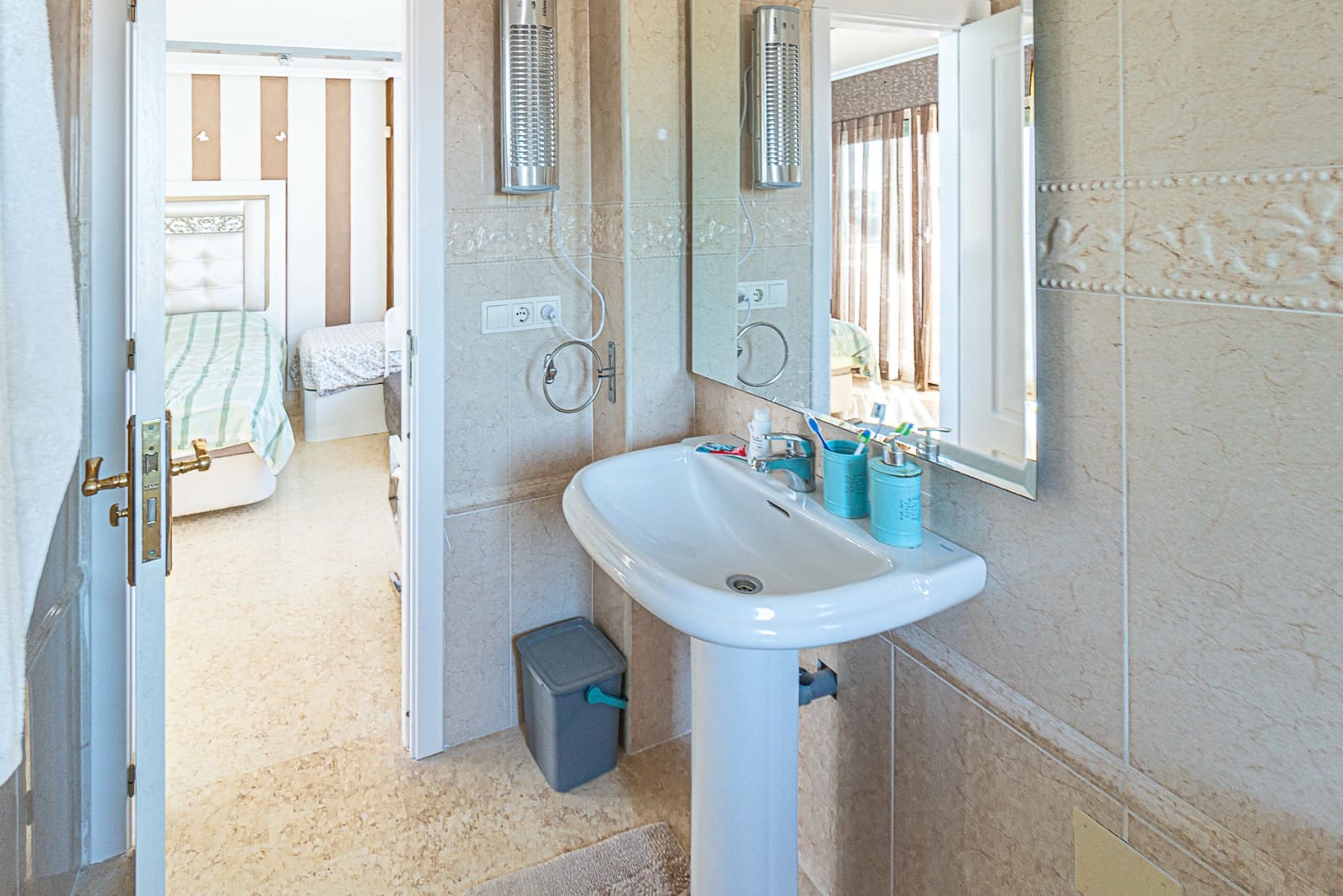 5 soveværelse Villa til salg i La Mata med swimmingpool - € 1.170.000 (Ref: 8765501)