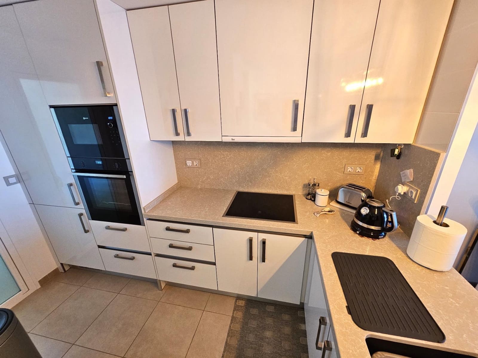 2 makuuhuone Huoneisto myytävänä paikassa Orihuela Costa mukana uima-altaan 
autotalli - 250 000 € (Ref: 8810741)