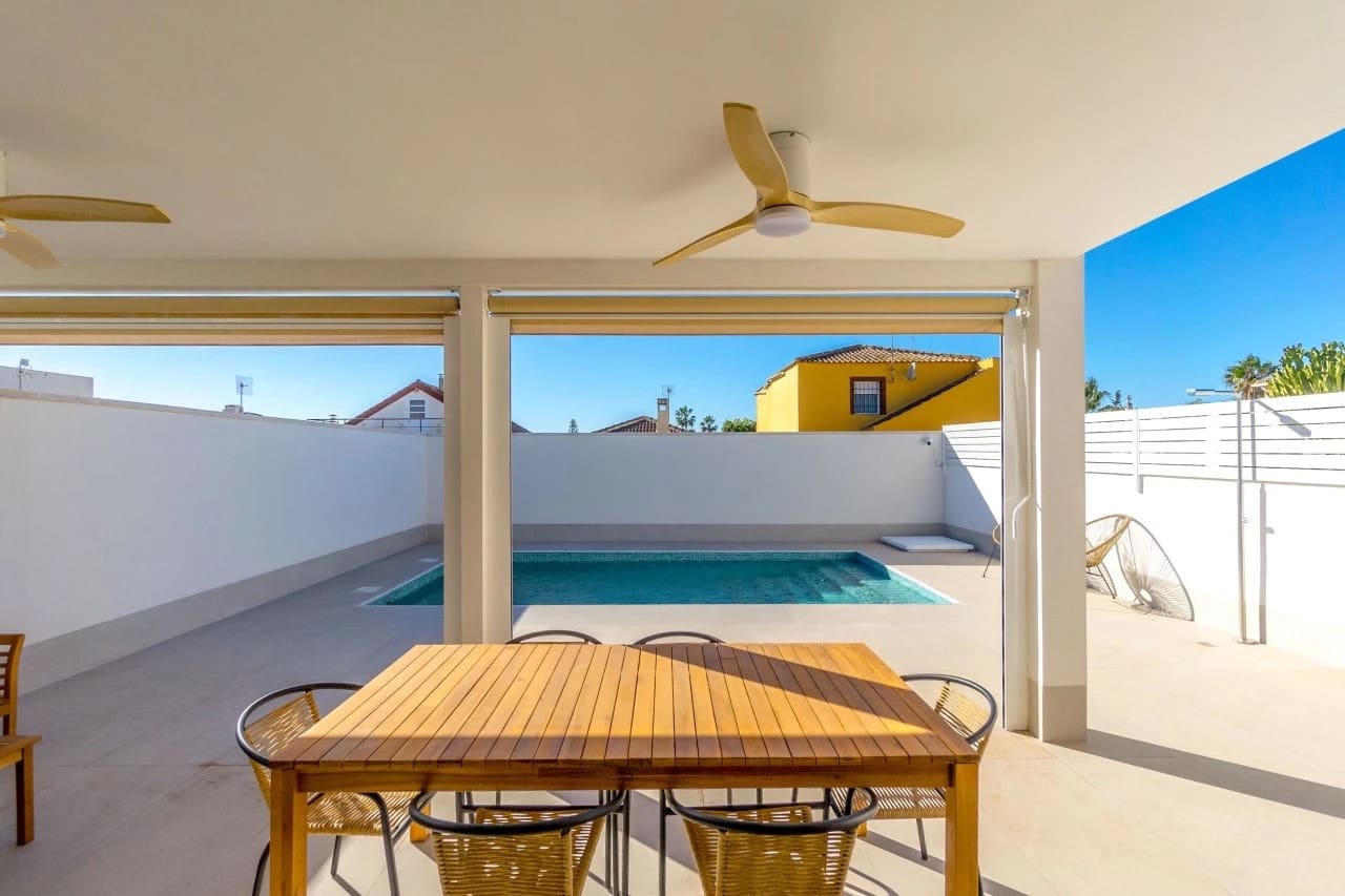 3 sovrum Villa till salu i El Chaparral med pool - 499 000 € (Ref: 8837907)