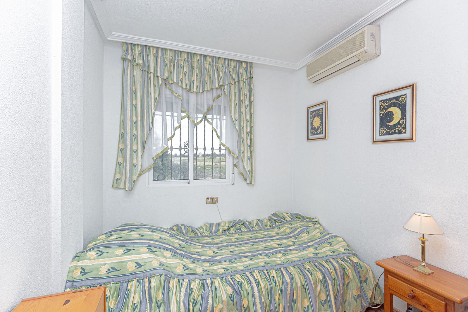 3 slaapkamer Villa te koop in La Zenia met zwembad - € 225.000 (Ref: 8878663)