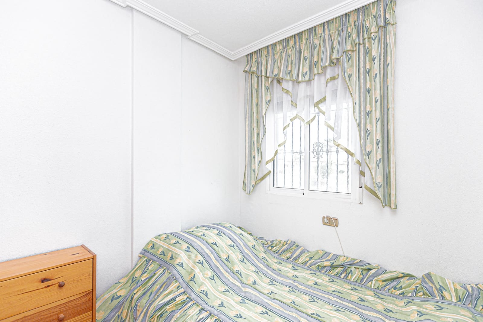 3 slaapkamer Villa te koop in La Zenia met zwembad - € 225.000 (Ref: 8878663)