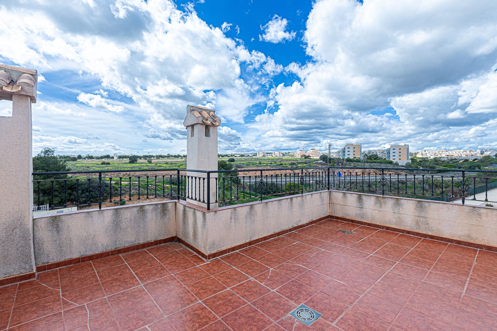 3 slaapkamer Villa te koop in La Zenia met zwembad - € 225.000 (Ref: 8878663)