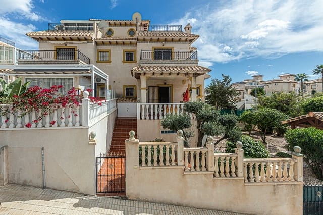 3 slaapkamer Villa te koop in La Zenia, Orihuela met zwembad - € 225.000 (Ref: 8878663)