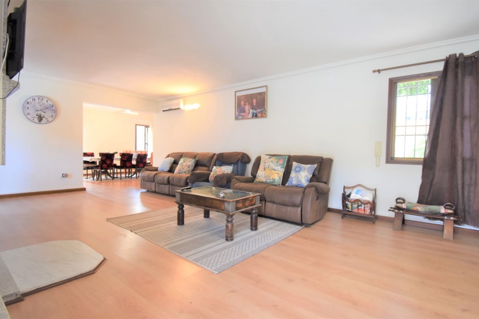 4 chambre Villa/Maison à vendre à Villamartin avec piscine - 630 000 € (Ref: 8880684)