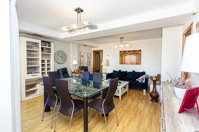 3 slaapkamer Appartement te koop in Centro - Muelle Pesquero, Torrevieja - € 265.000 (Ref: 8895809)