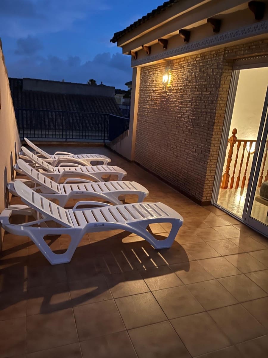 4 soveværelse Byhus til salg i Campoamor - € 355.000 (Ref: 8914389)