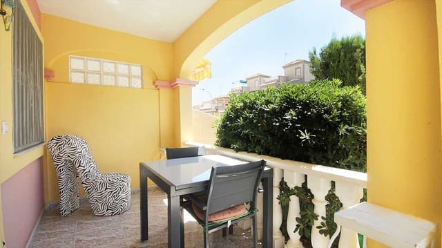 2 quarto Casa em Banda para venda em Villamartin, Orihuela com piscina - 165 000 € (Ref: 8917278)