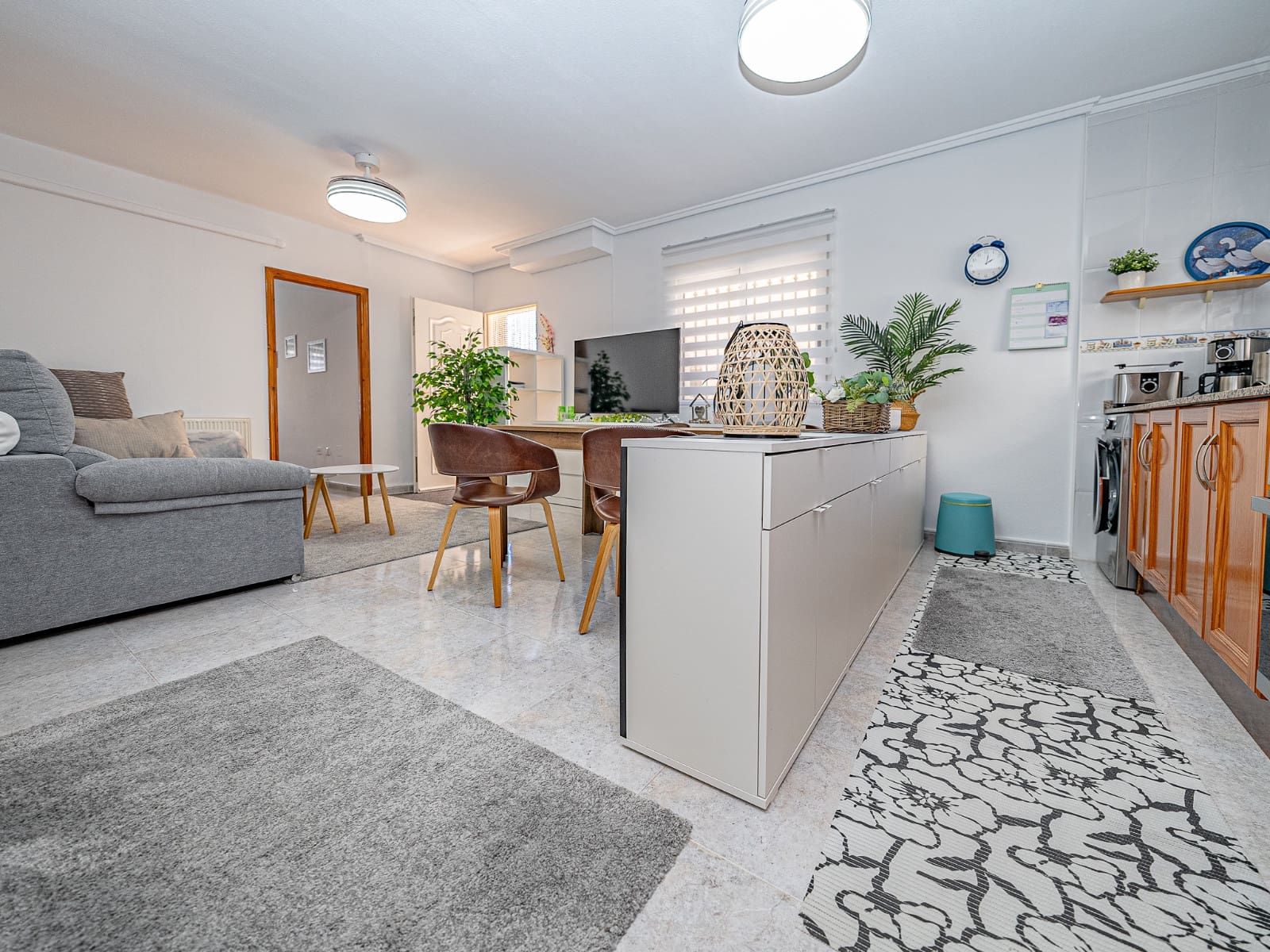 4 chambre Villa/Maison à vendre à Villamartin avec piscine - 379 000 € (Ref: 8937995)