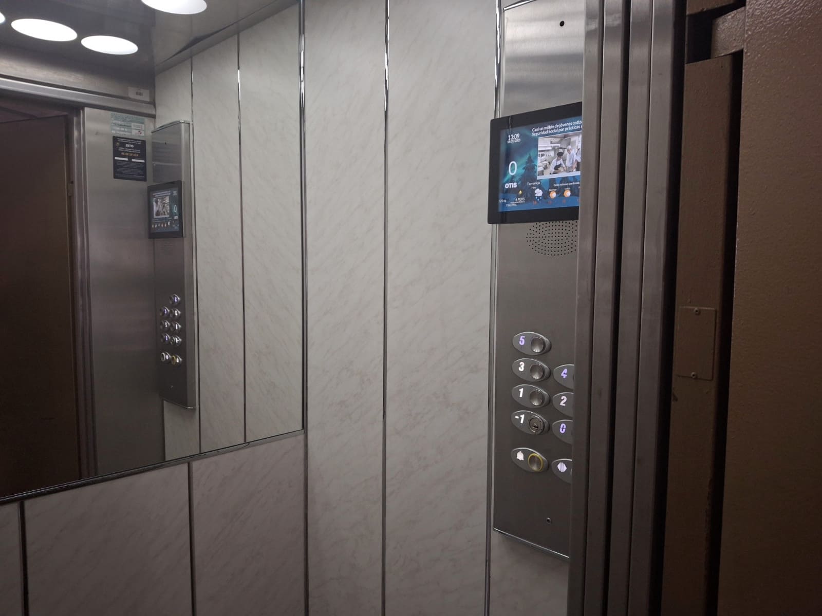 3 soveværelse Lejlighed til salg i Torrevieja med garage - € 310.000 (Ref: 8947549)