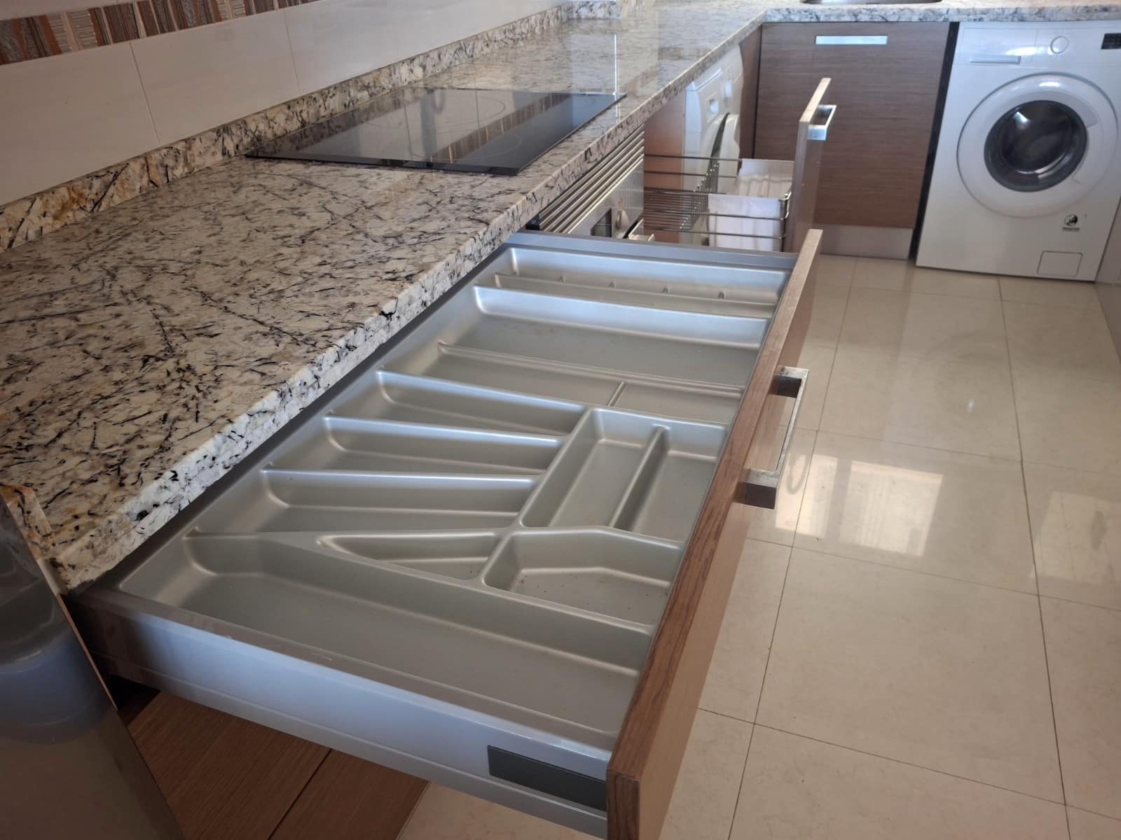 3 soveværelse Lejlighed til salg i Torrevieja med garage - € 310.000 (Ref: 8947549)