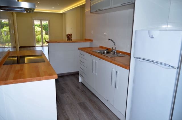 3 bedroom Apartment for sale in Campoamor - € 240,000 (Ref: 8973427)