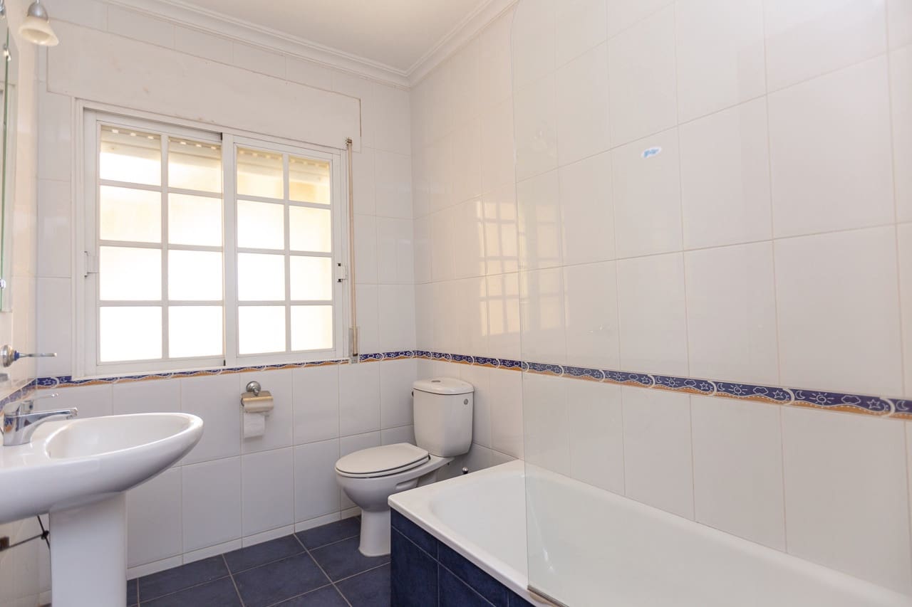 6 chambre Villa/Maison à vendre à Ciudad Quesada avec piscine garage - 499 000 € (Ref: 8997550)