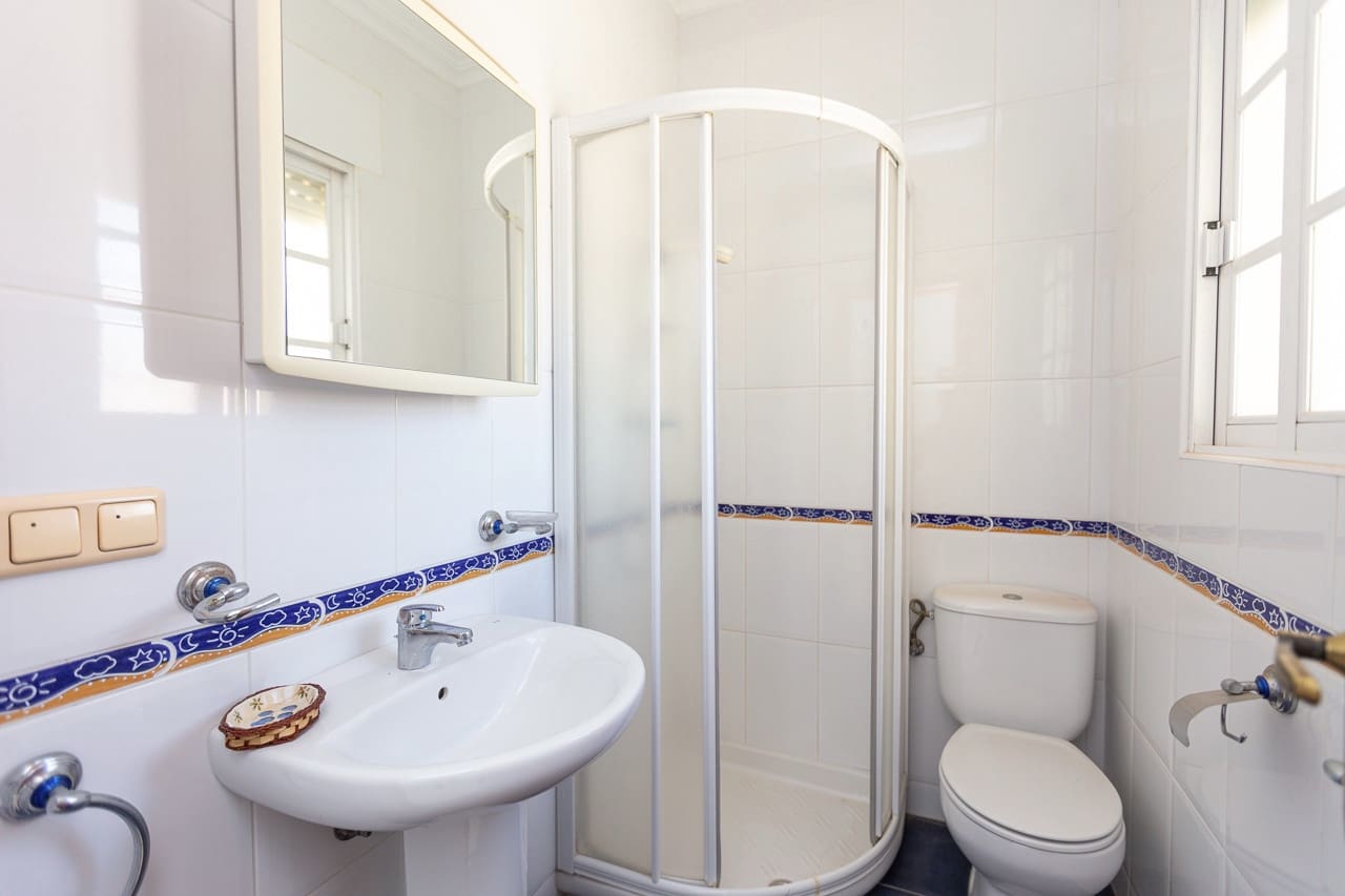 6 chambre Villa/Maison à vendre à Ciudad Quesada avec piscine garage - 499 000 € (Ref: 8997550)