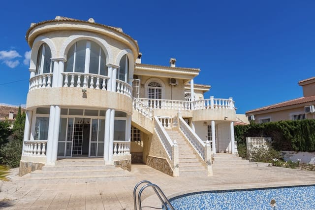 6 chambre Villa/Maison à vendre à Ciudad Quesada, Rojales avec piscine garage - 499 000 € (Ref: 8997550)